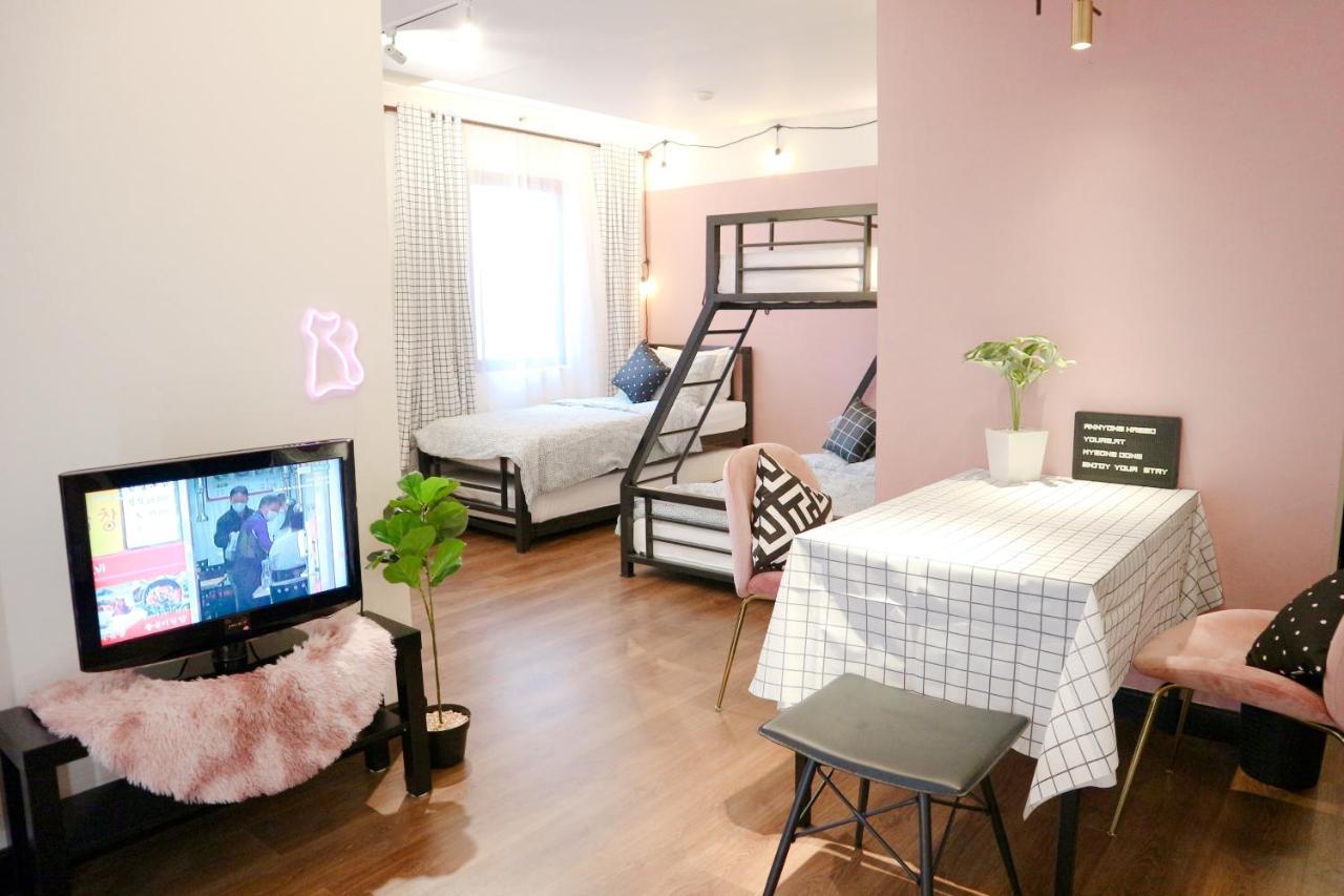 Youre At - The Majesty Apartment Bandung Esterno foto