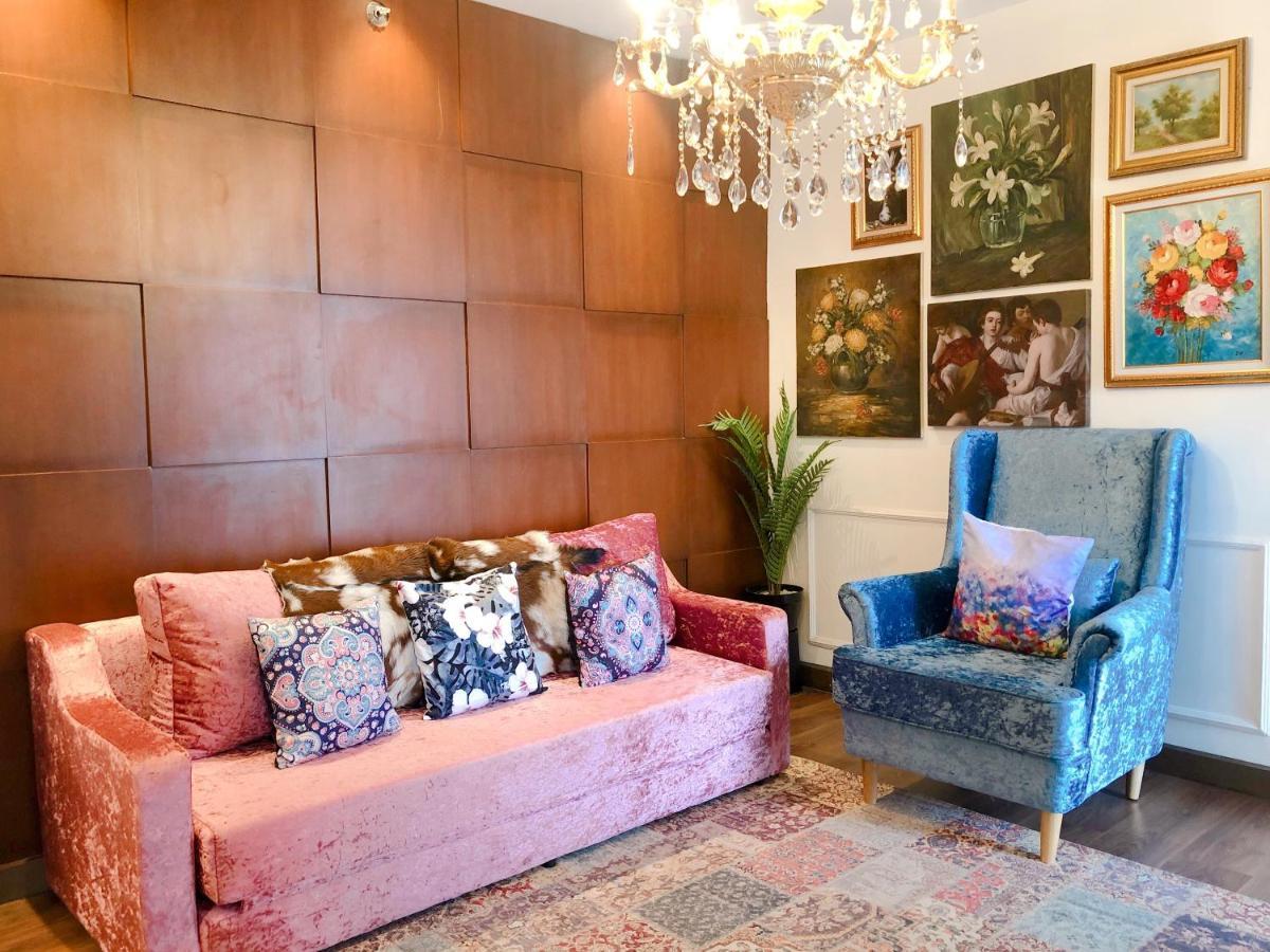 Youre At - The Majesty Apartment Bandung Esterno foto