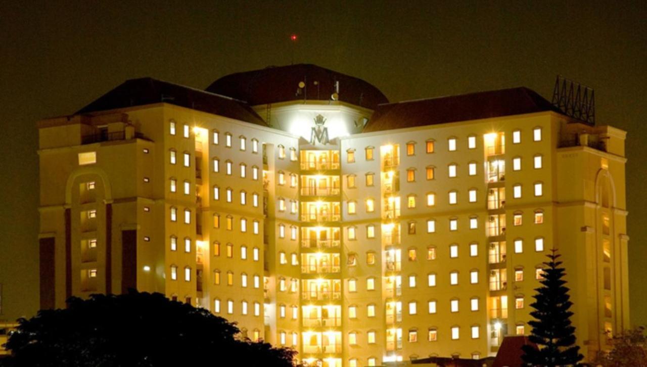 Youre At - The Majesty Apartment Bandung Esterno foto