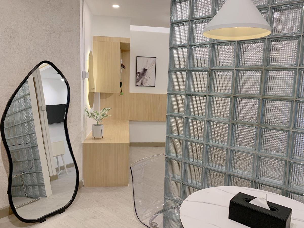 Youre At - The Majesty Apartment Bandung Esterno foto